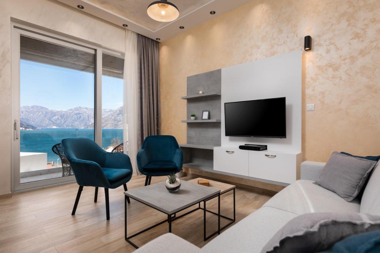 Bonintro Lux Apartment โกตอร์ ภายนอก รูปภาพ